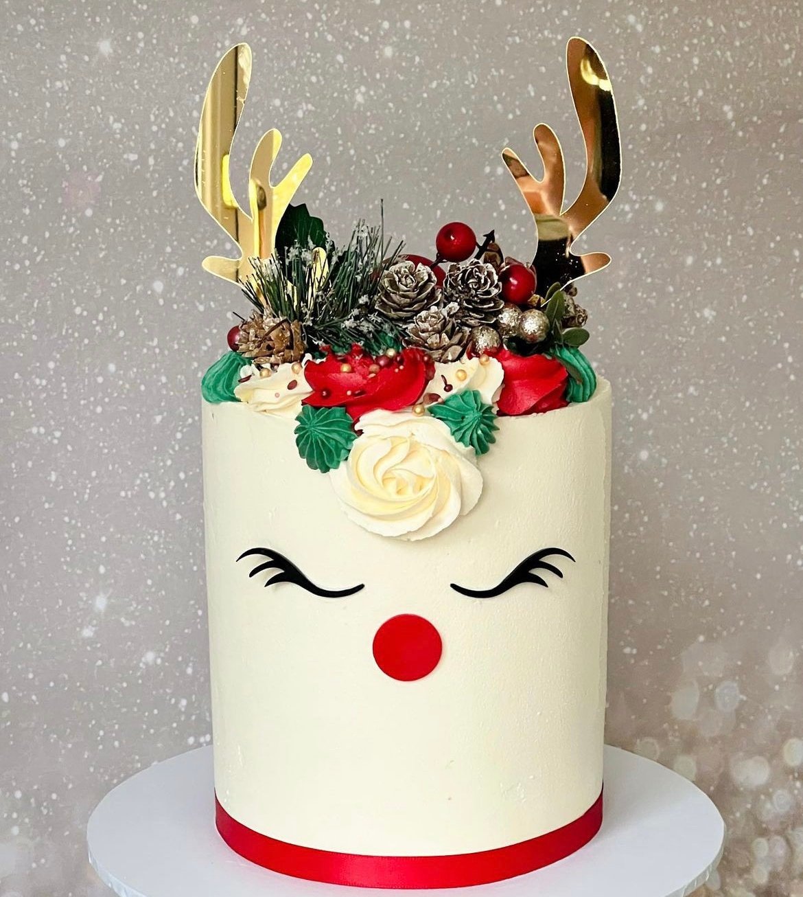 Acrylic Reindeer Cake Set - Antlers, Nose & Eyelashes - Image 4