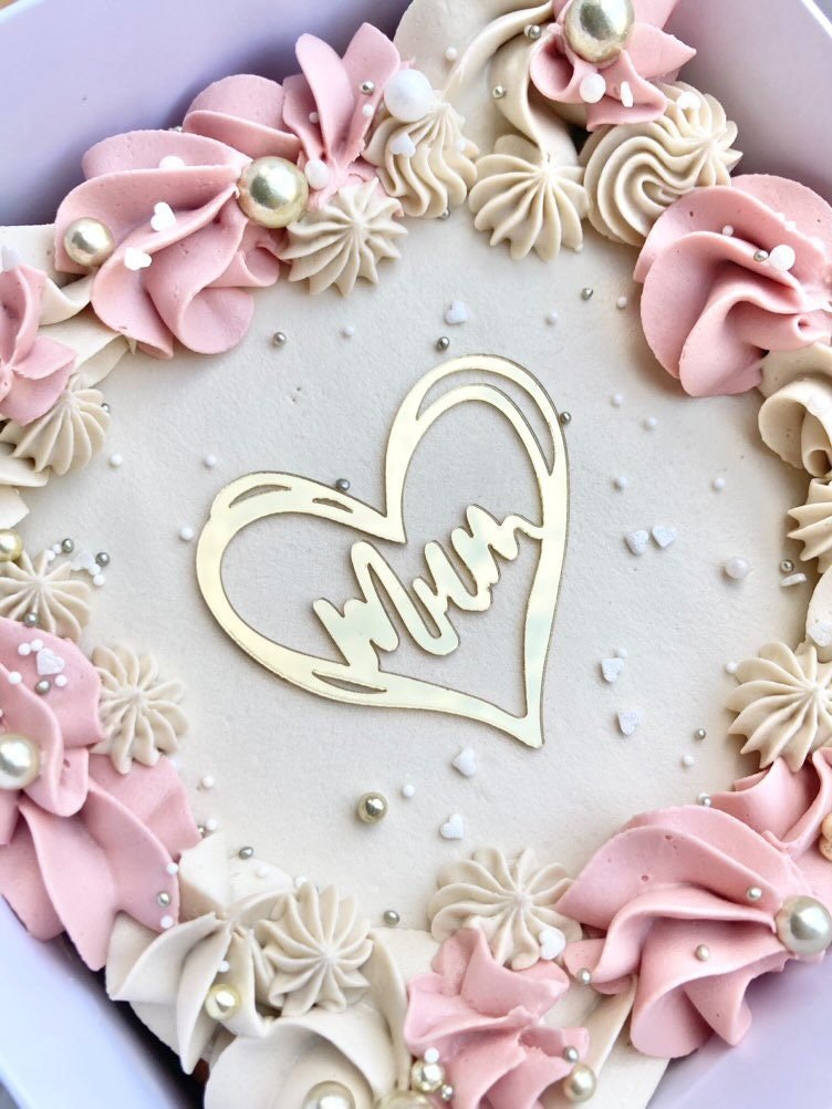 Acrylic Mum or Nan in Heart Border - Image 5