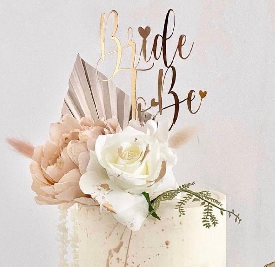 Bride To Be Card Cake Charm