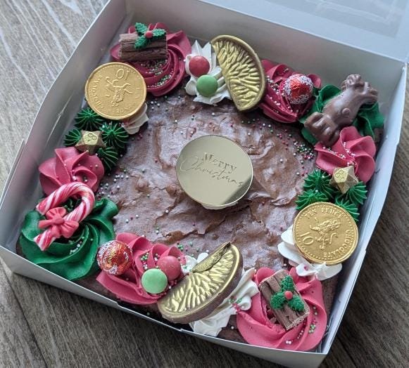 Merry Christmas Acrylic Disc, Gold, Red, Silver. - Image 5