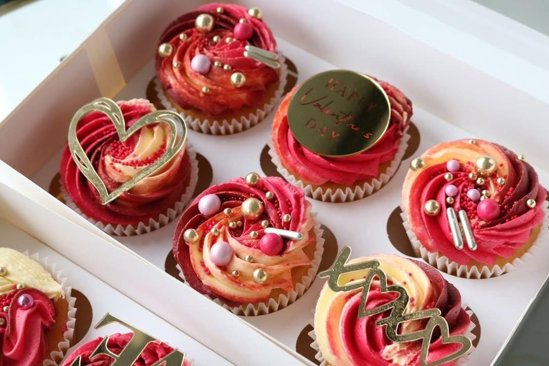 Acrylic XOXO Valentines Topper - Image 5